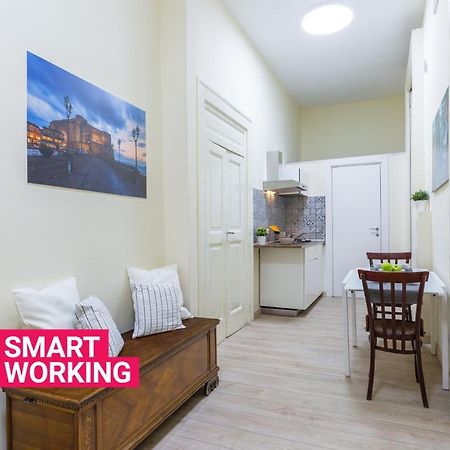 Apartamento A Pochi Passi Da Piazza Del Gesu By Wonderful Italy Nápoles Exterior foto