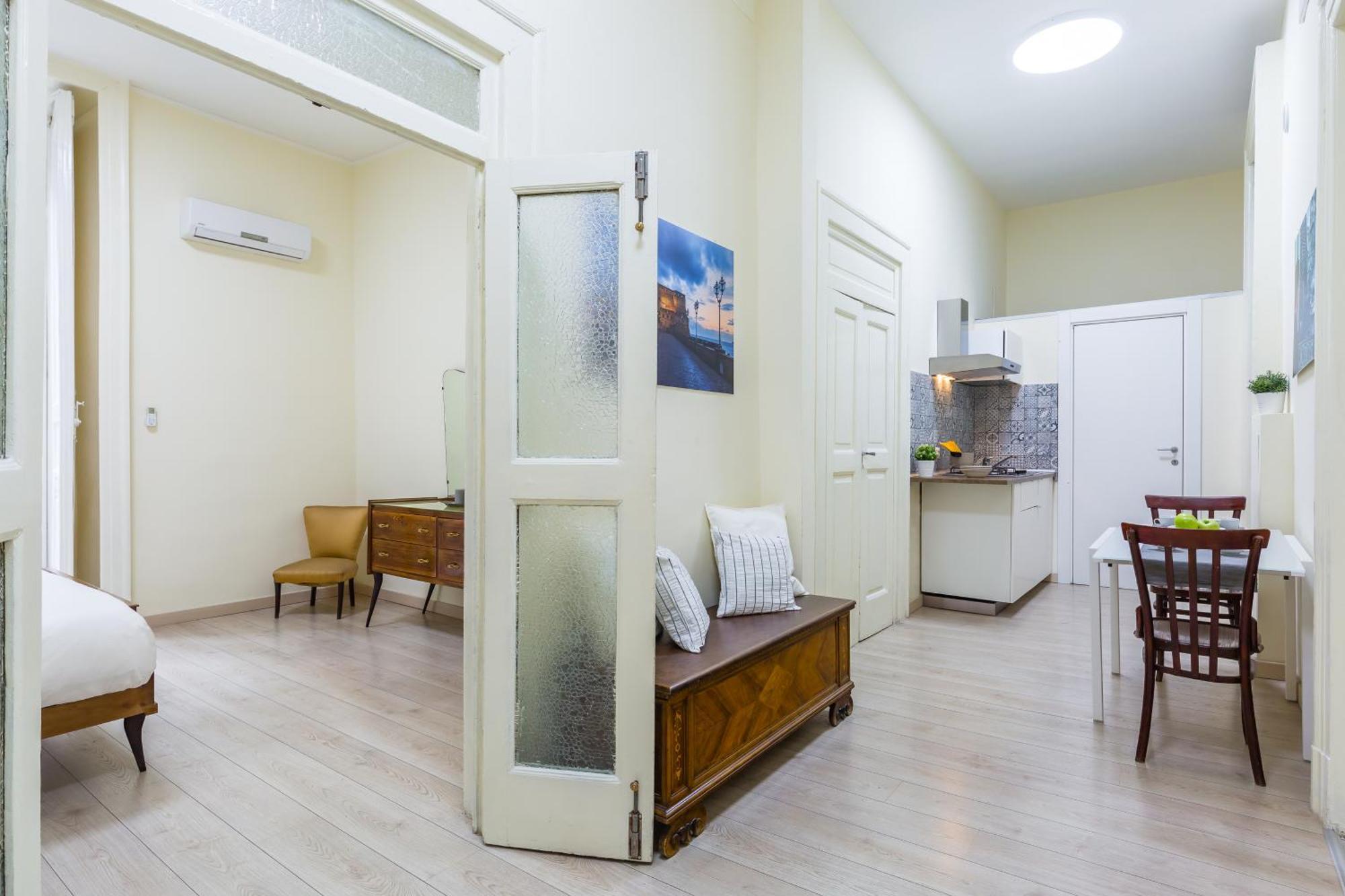Apartamento A Pochi Passi Da Piazza Del Gesu By Wonderful Italy Nápoles Exterior foto